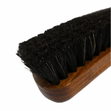 The Brogue Trader Medium Brush